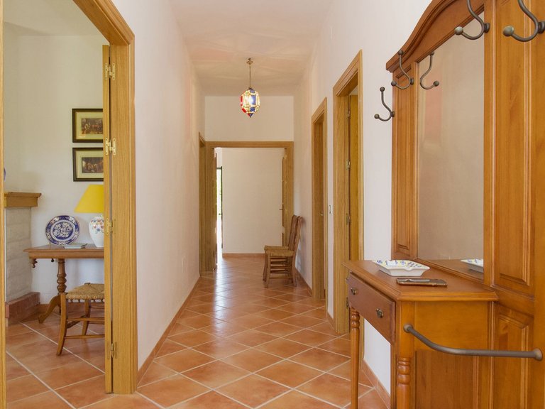 Villa for Sale in Alhaurín El Grande, Malaga 37