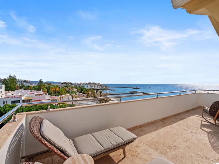 Villa for Sale in Puerto Banús, Malaga 23
