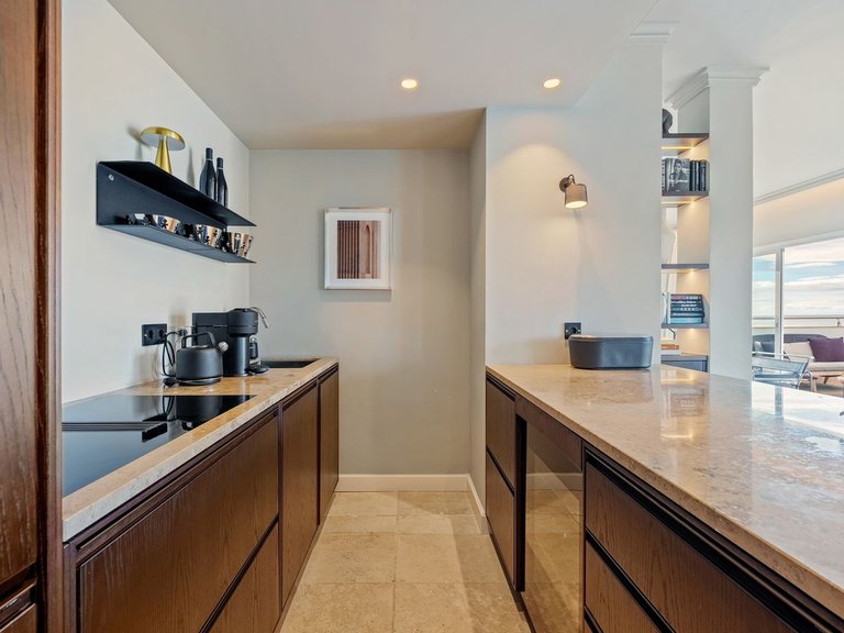 Villa for Sale in Puerto Banús, Malaga 9