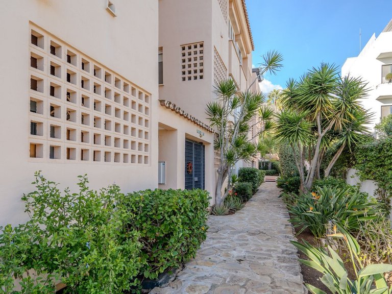 Apartment for Sale in Marbella, Malaga 19