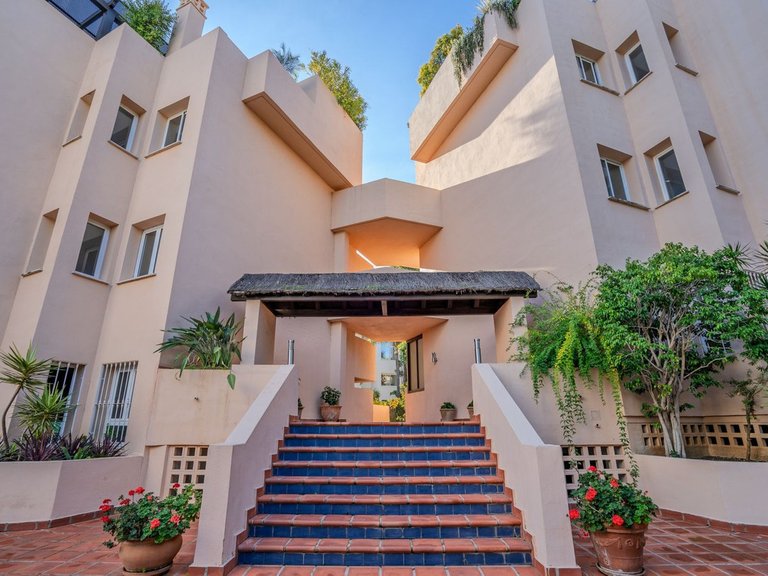 Apartment for Sale in Marbella, Malaga 20