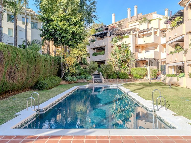 Apartment for Sale in Marbella, Malaga 23