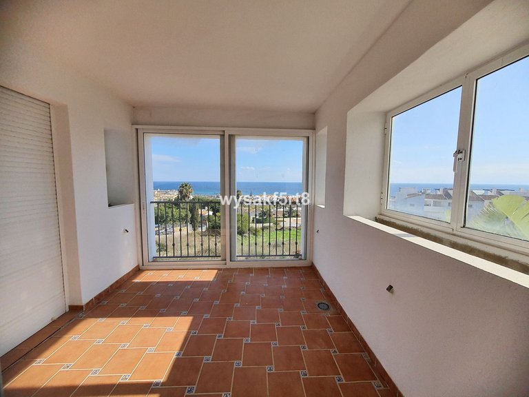 Apartment for Sale in La Duquesa, Malaga 15