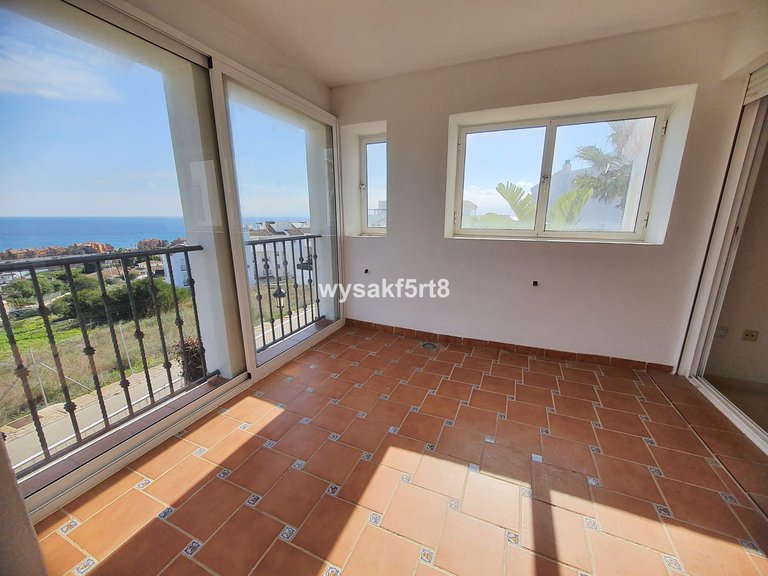 Apartment for Sale in La Duquesa, Malaga 6