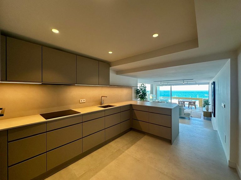 Apartment for Sale in Marbella, Malaga 15