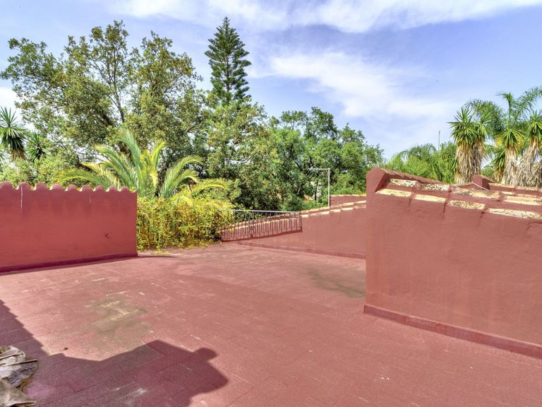 Villa for Sale in El Rosario, Malaga 33