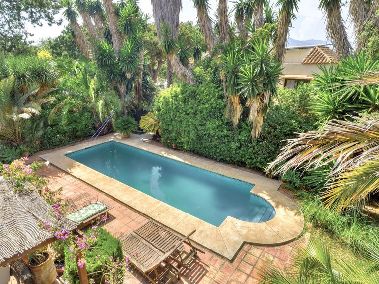 Villa for Sale in El Rosario, Malaga 35