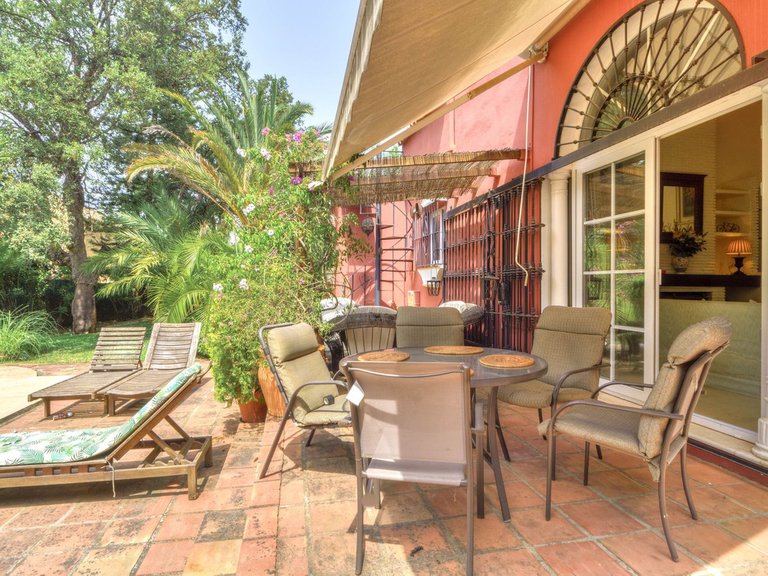 Villa for Sale in El Rosario, Malaga 5
