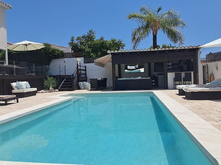 Villa for Sale in Marbella, Malaga 36