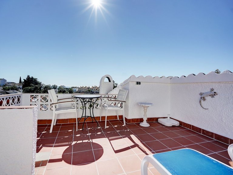 Villa for Sale in Calahonda, Malaga 16