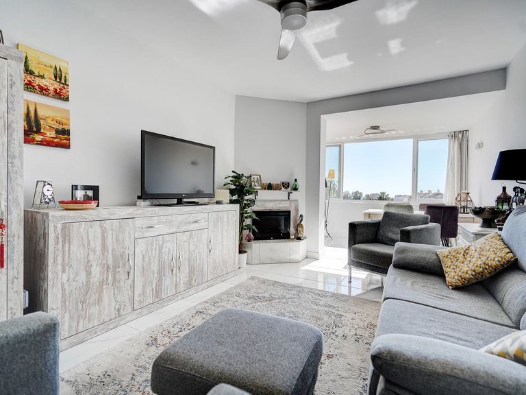 Villa for Sale in Calahonda, Malaga 5