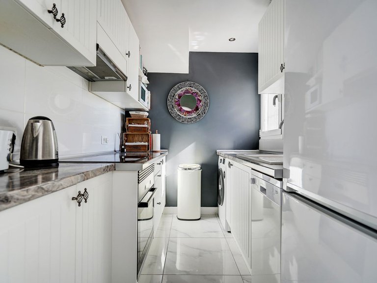 Villa for Sale in Calahonda, Malaga 9