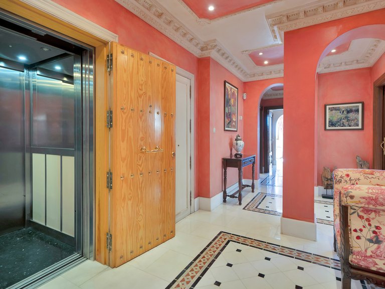 Apartment for Sale in Guadalmina Baja, Malaga 17