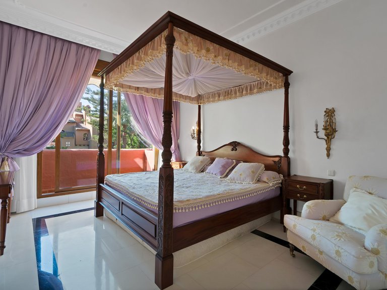 Apartment for Sale in Guadalmina Baja, Malaga 24