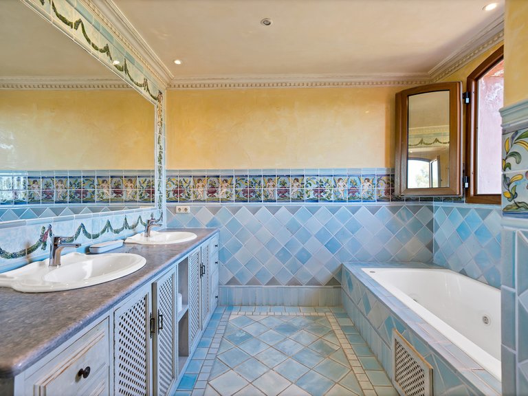 Apartment for Sale in Guadalmina Baja, Malaga 6