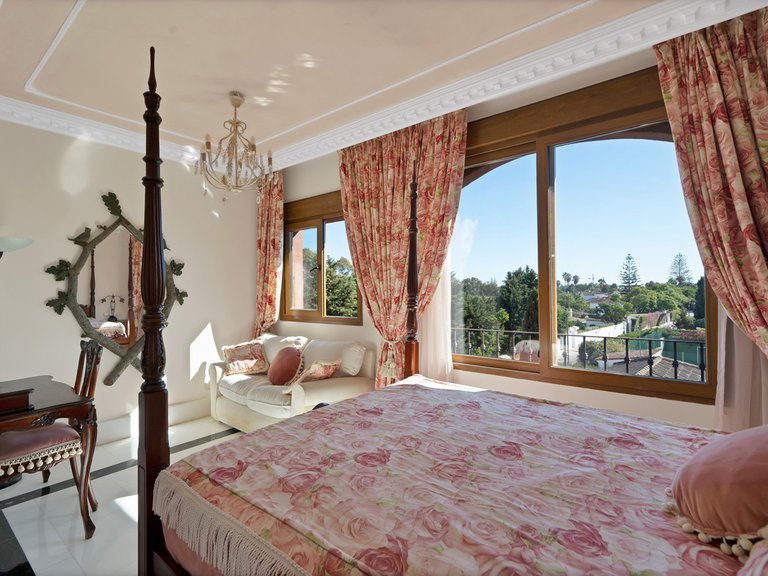 Apartment for Sale in Guadalmina Baja, Malaga 7