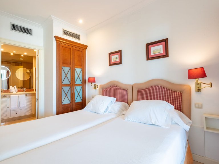 Apartment for Sale in Marbella, Malaga 13