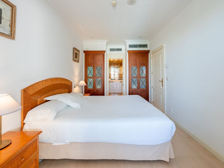 Apartment for Sale in Marbella, Malaga 16