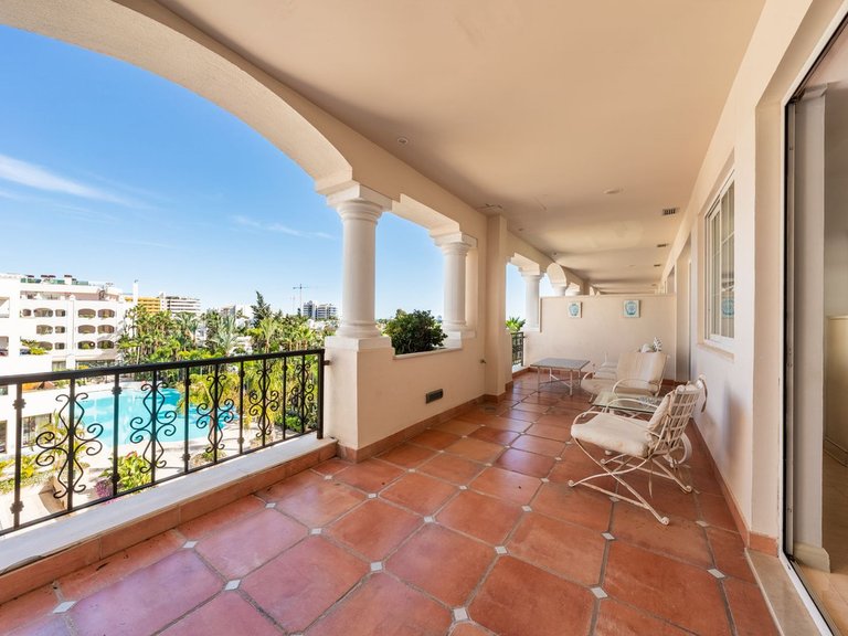 Apartment for Sale in Marbella, Malaga 19