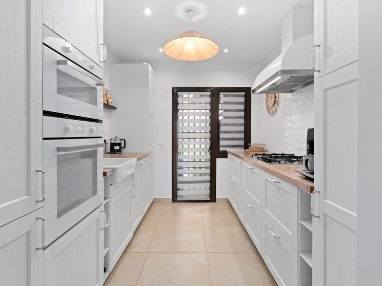 Apartment for Sale in Estepona, Malaga 12