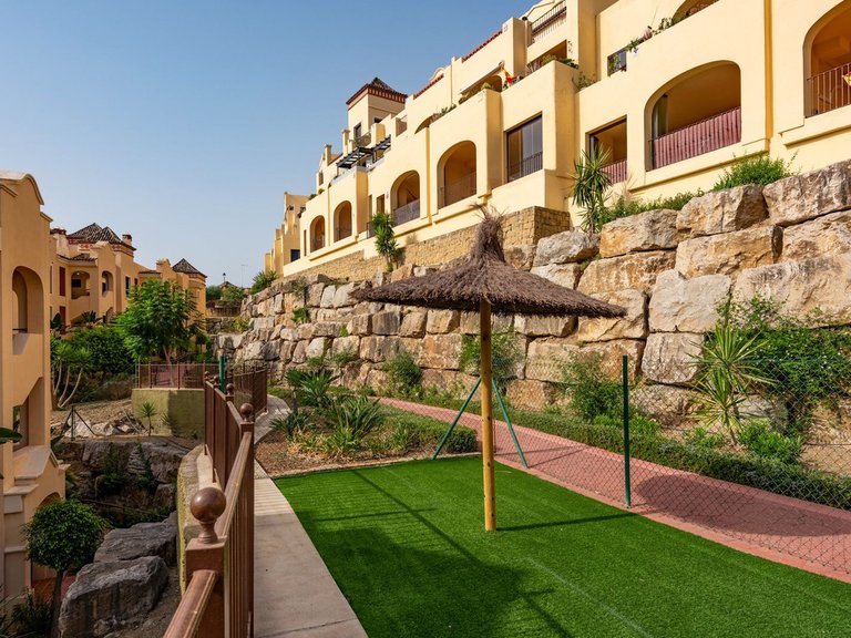 Apartment for Sale in Estepona, Malaga 28