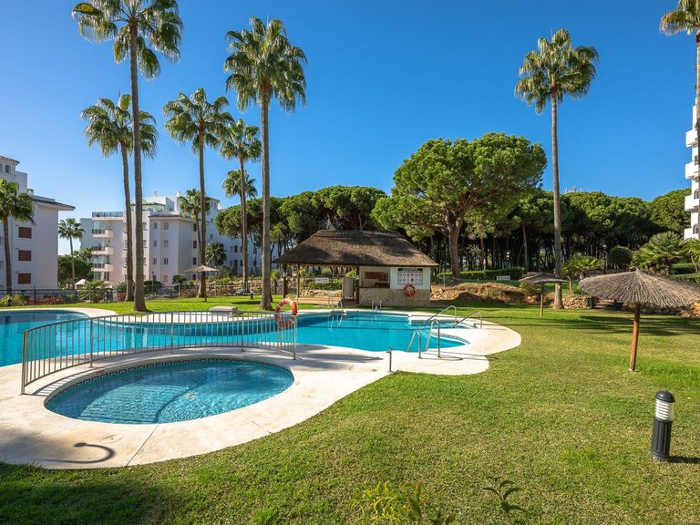 Apartment for Sale in Calahonda, Malaga 21