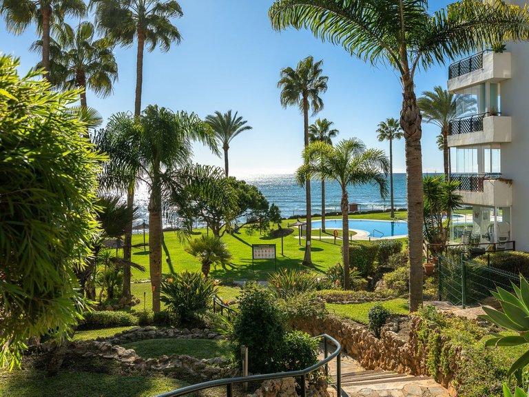 Apartment for Sale in Calahonda, Malaga 25
