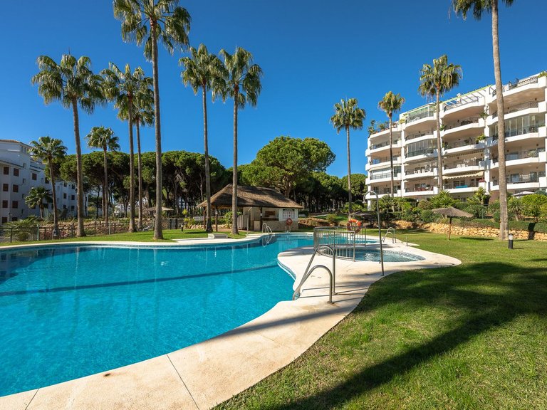 Apartment for Sale in Calahonda, Malaga 3