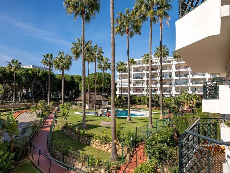 Apartment for Sale in Calahonda, Malaga 35