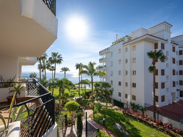 Apartment for Sale in Calahonda, Malaga 41