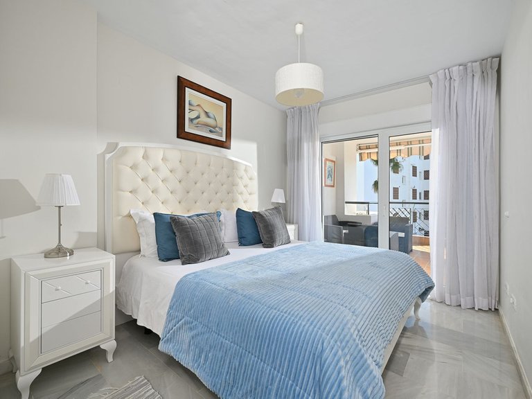 Apartment for Sale in Calahonda, Malaga 5