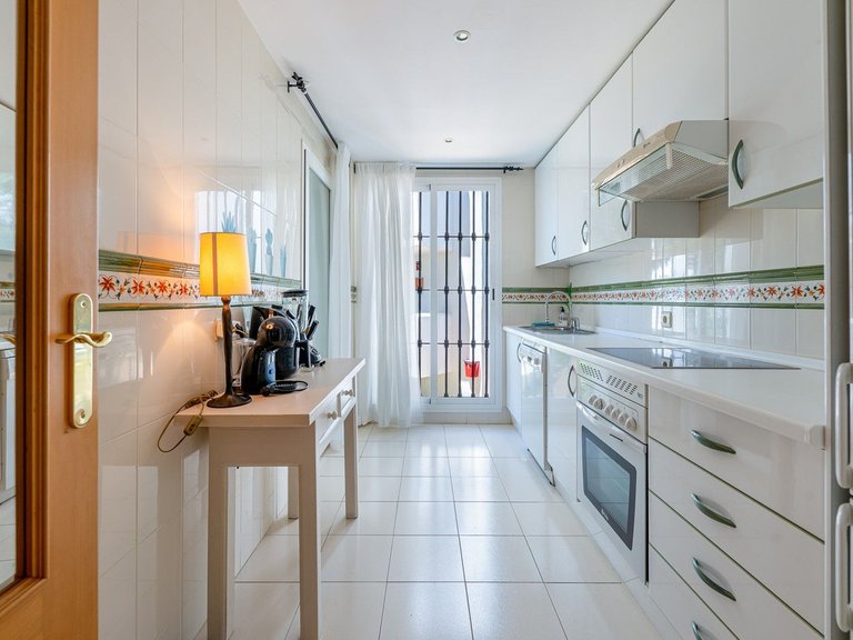 Apartment for Sale in Benalmadena Costa, Malaga 24