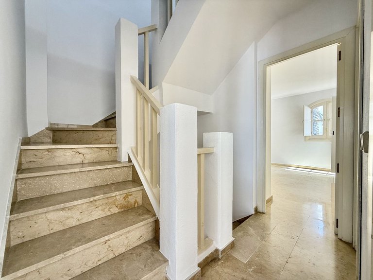 Villa for Sale in Nueva Andalucía, Malaga 14