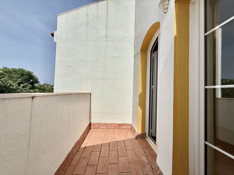 Villa for Sale in Nueva Andalucía, Malaga 18