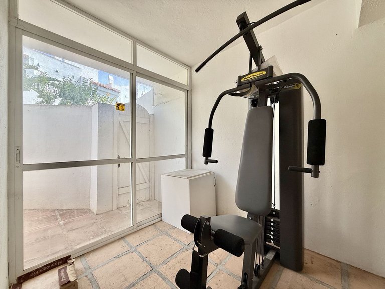 Villa for Sale in Nueva Andalucía, Malaga 26