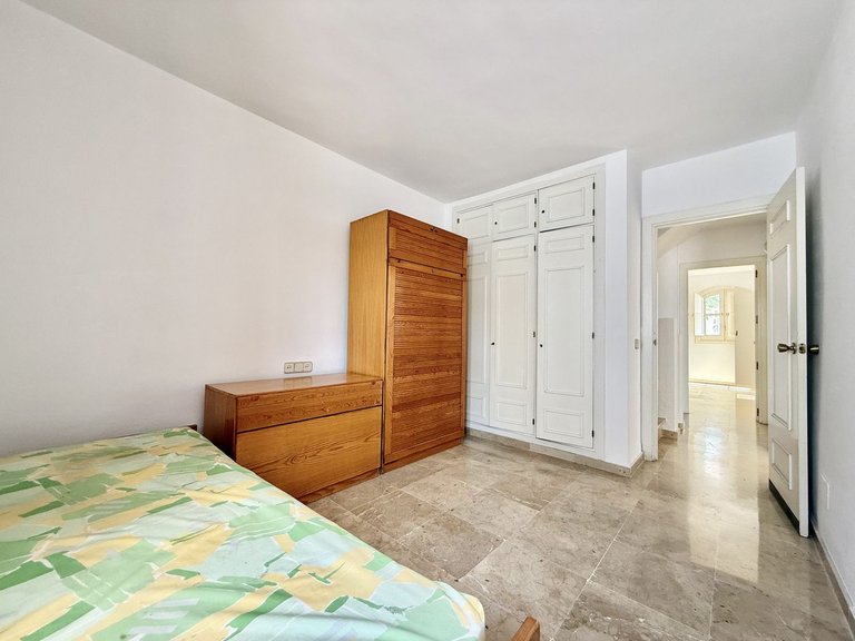 Villa for Sale in Nueva Andalucía, Malaga 27