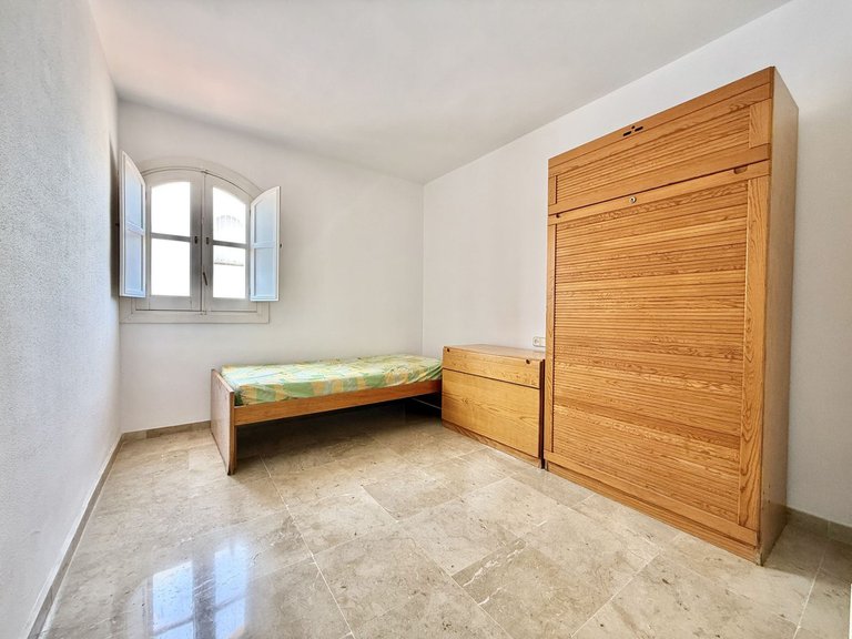Villa for Sale in Nueva Andalucía, Malaga 28