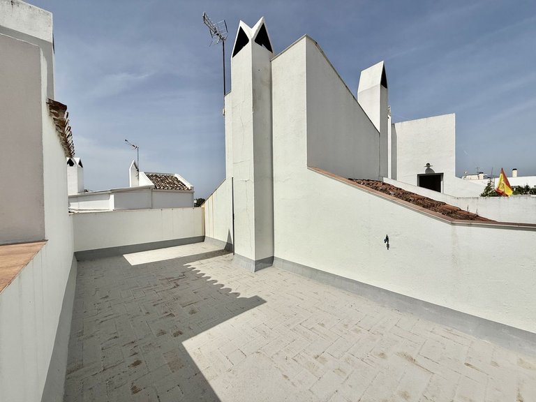 Villa for Sale in Nueva Andalucía, Malaga 30