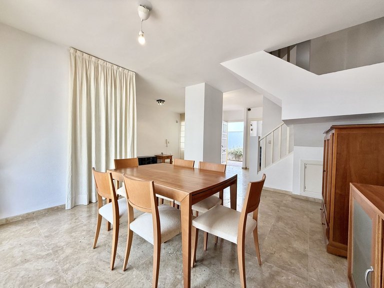 Villa for Sale in Nueva Andalucía, Malaga 9
