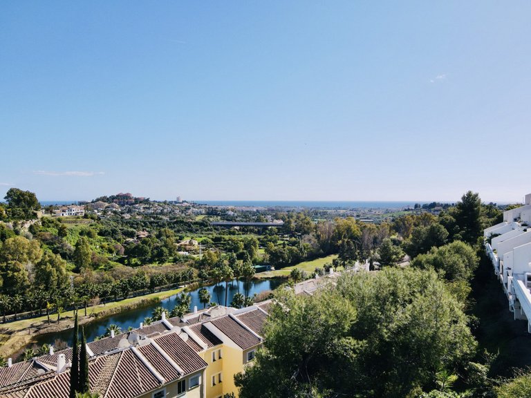 Apartment for Sale in La Quinta, Malaga 28