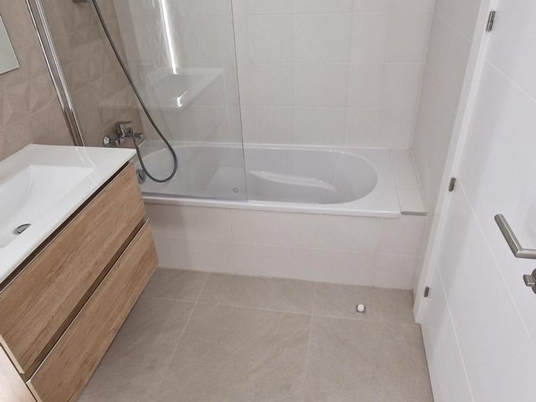 Villa for Sale in Alhaurín De La Torre, Malaga 48