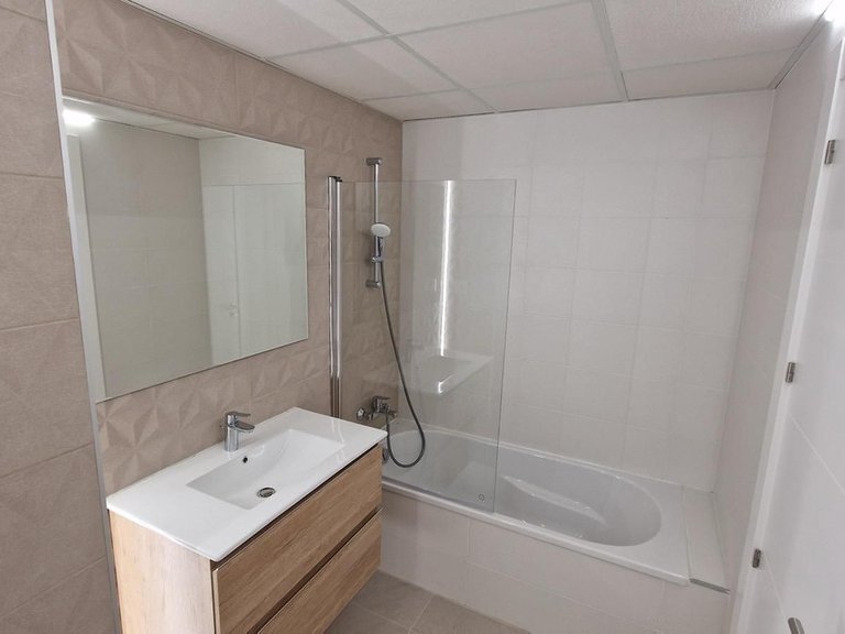 Villa for Sale in Alhaurín De La Torre, Malaga 49