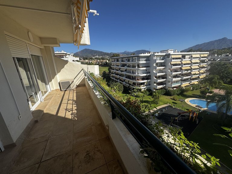 Apartment for Sale in Guadalmina Alta, Malaga 10