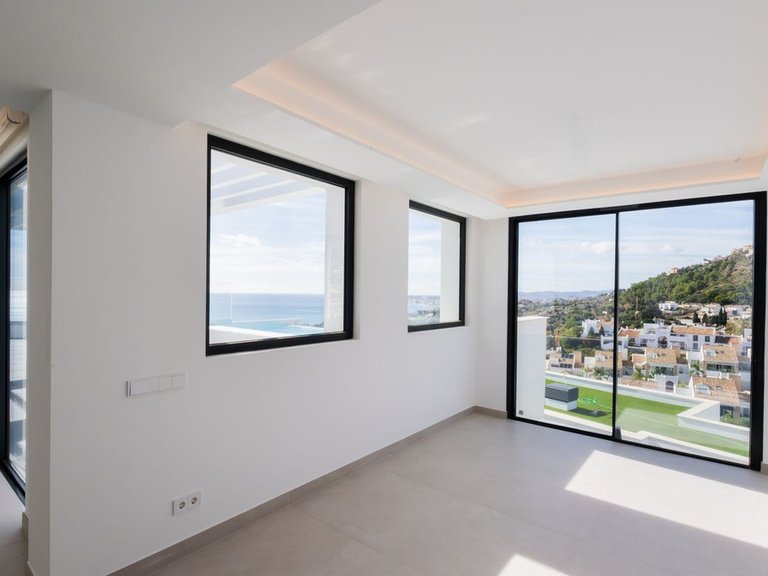 Villa for Sale in Benalmadena, Malaga 14