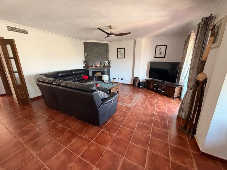Villa for Sale in Coín, Malaga 7