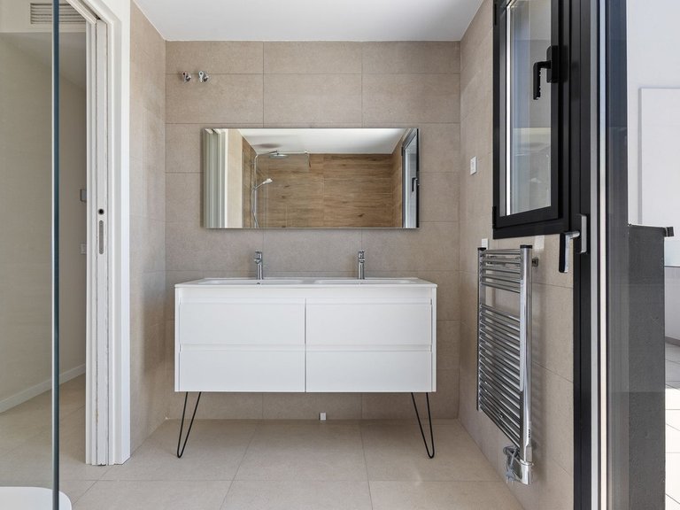 Apartment for Sale in Playamar, Malaga 13