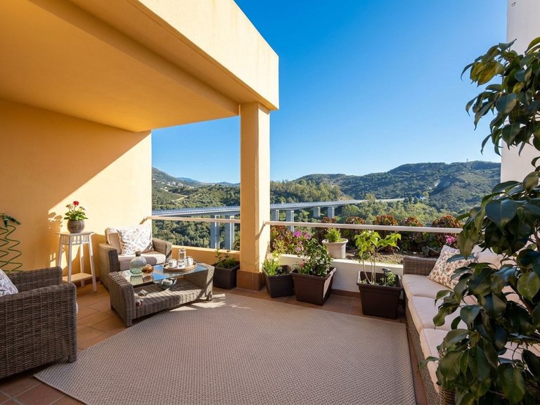 Apartment for Sale in Benahavís, Malaga 11