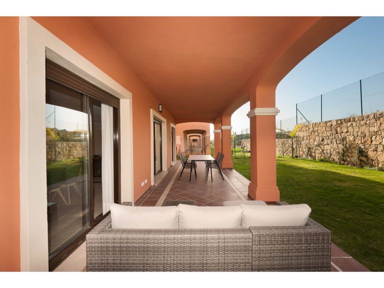 Villa for Sale in Estepona, Malaga 11