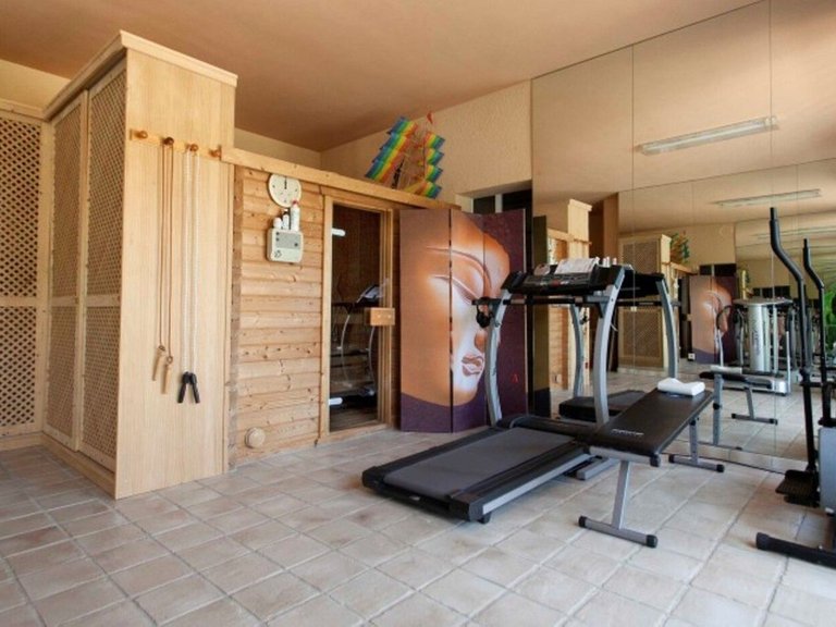 Villa for Sale in Cerros Del Aguila, Malaga 15