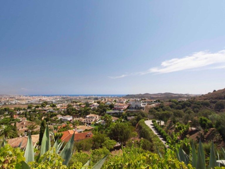 Villa for Sale in Cerros Del Aguila, Malaga 18